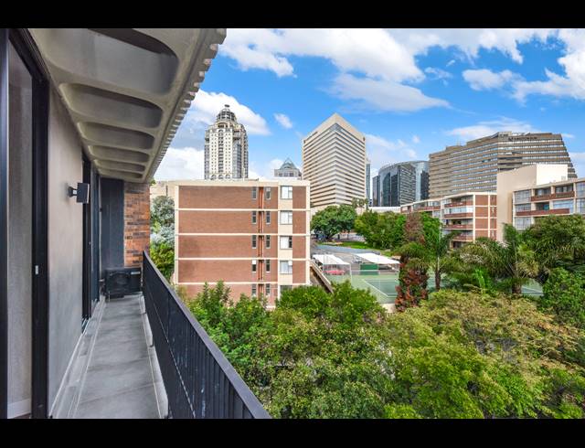 1 BEDROOM APARTMENT FOR SALE IN SANDOWN